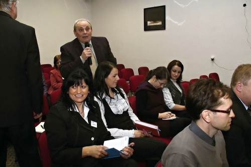 201103011518100.23_forum_2011