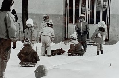 NAŠE RETRO DETI: Snehové radovánky v roku 1989